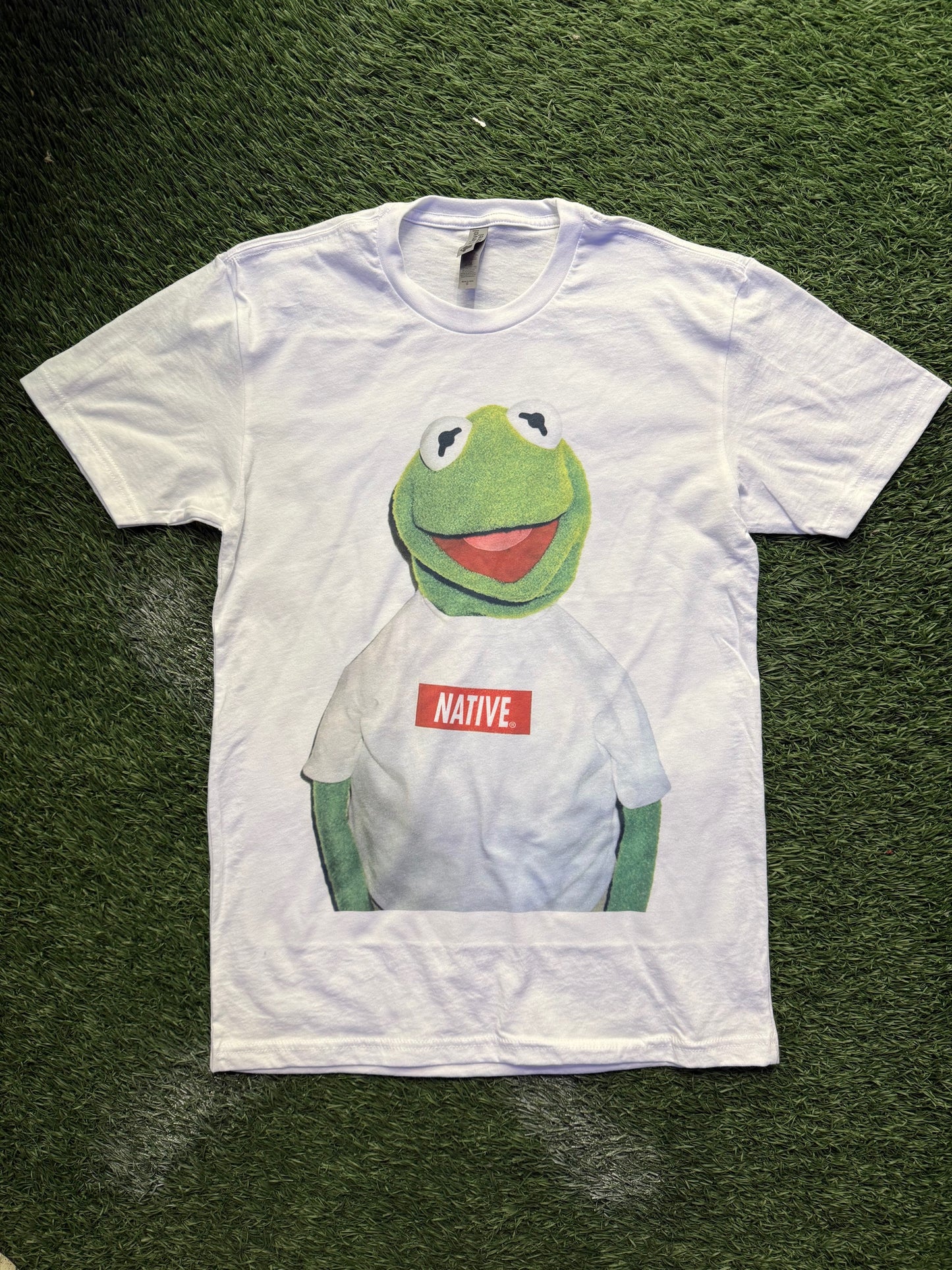 KERMIT ROCKIN NATIVE *KIDS SHIRT