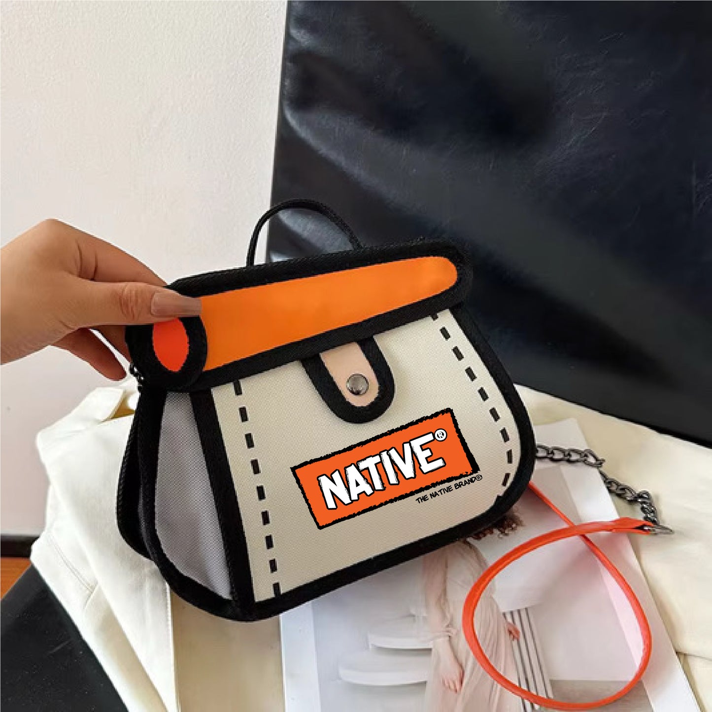 "THE BETTY" CROSSBODY CHAIN BAG